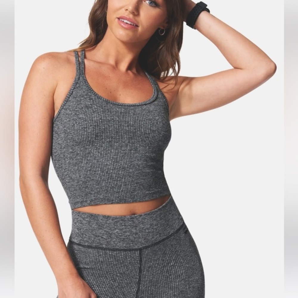 bebe Sport sz M heather grey ribbed knit sleeveless Tstrap crop seamless bra top
